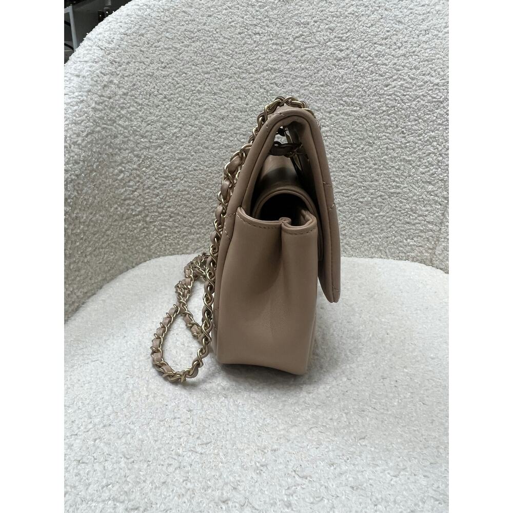 Chanel Beige Quilted Leather Chain Flap Bag - Picture 4 of 8